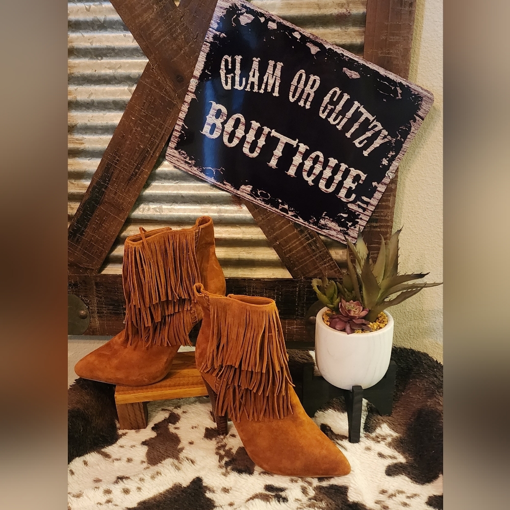 Steve Madden Suede Finge Booties